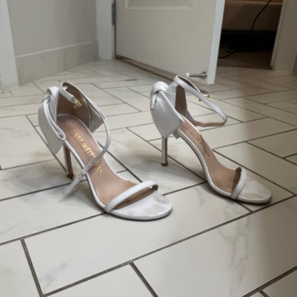 Stuart weitzman bow heels size 6.5